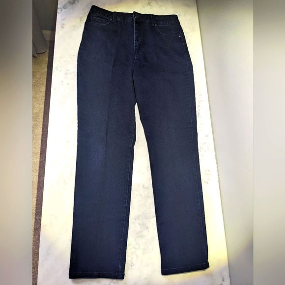 Gloria Vanderbilt Jeans / Slimming Effect Jeans - Picture 2 of 9